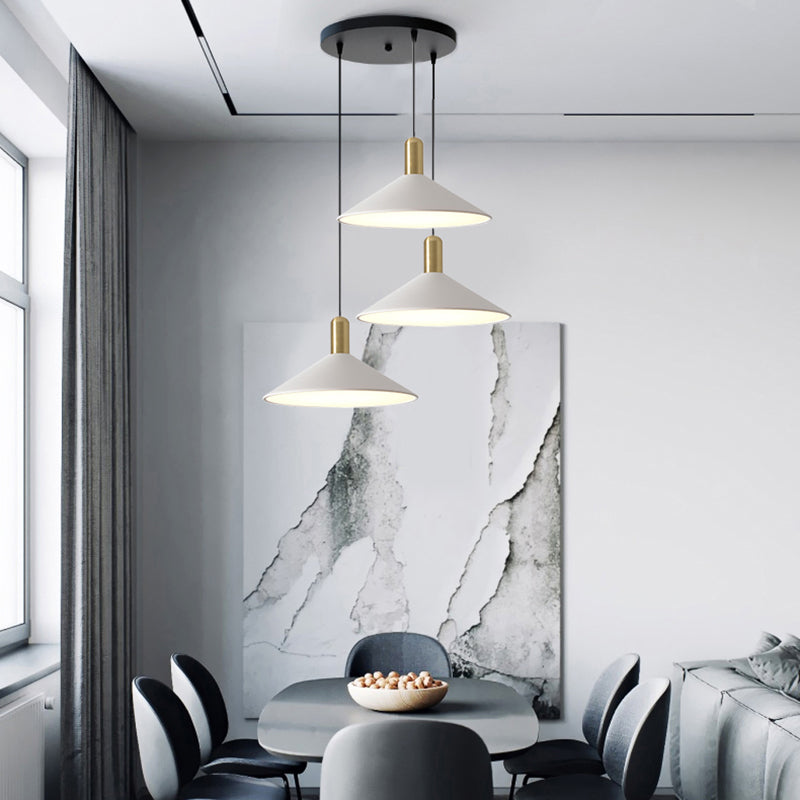 Arisha Suspension Moderne LED Acrylique/Métal, Noir/Blanc/Or, Salon - Neutralighting