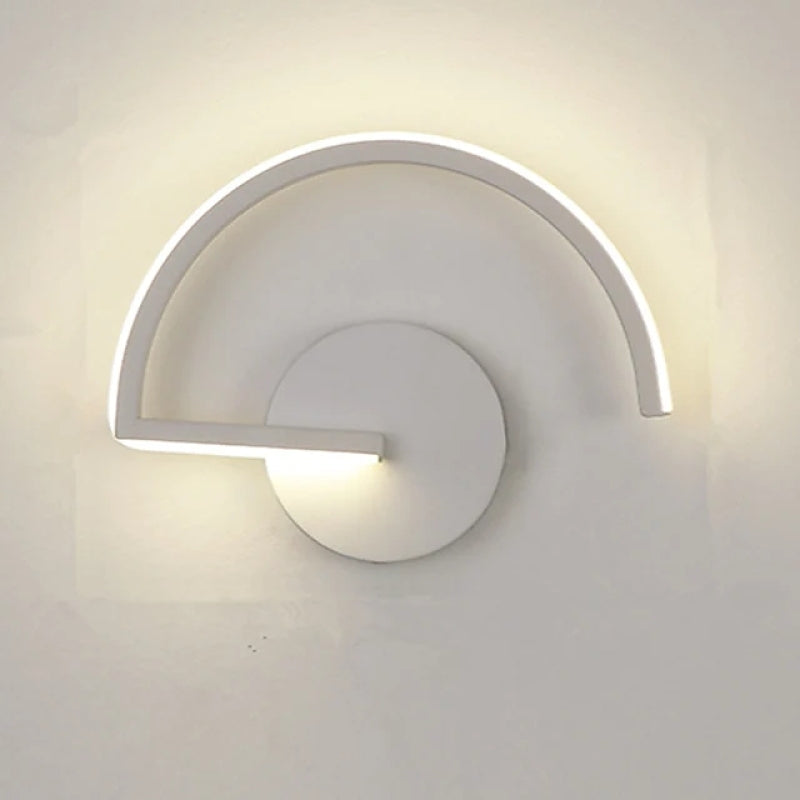 Arisha Applique Murale Semi-Circulaire Linéaire Minimaliste, Métal, Noir/Blanc, Bureau - Neutralighting