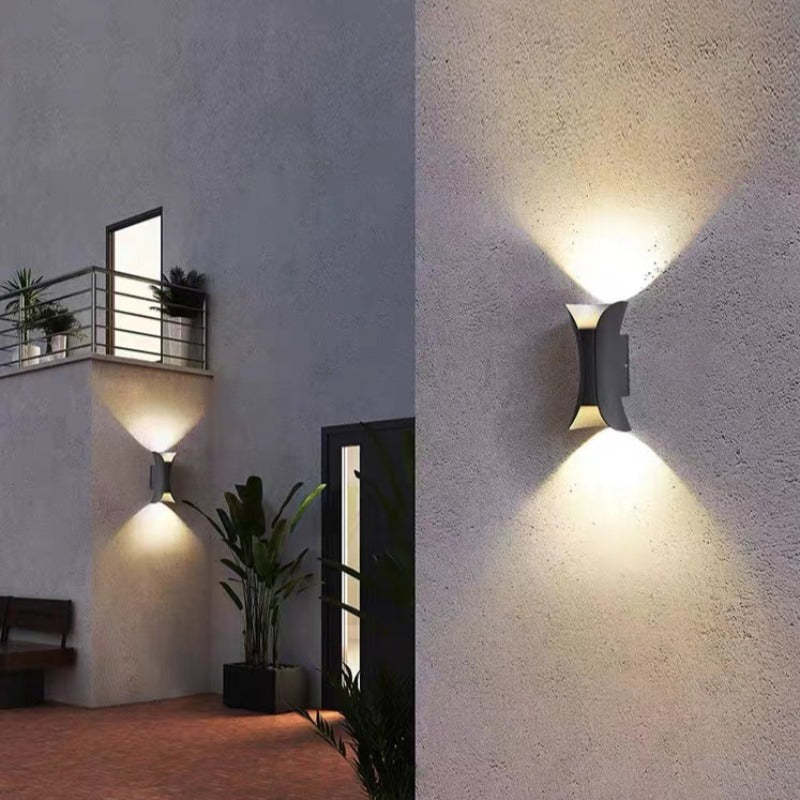 Noxel Applique Murale Simple Noir/Blanc/Or. Cour - Neutralighting