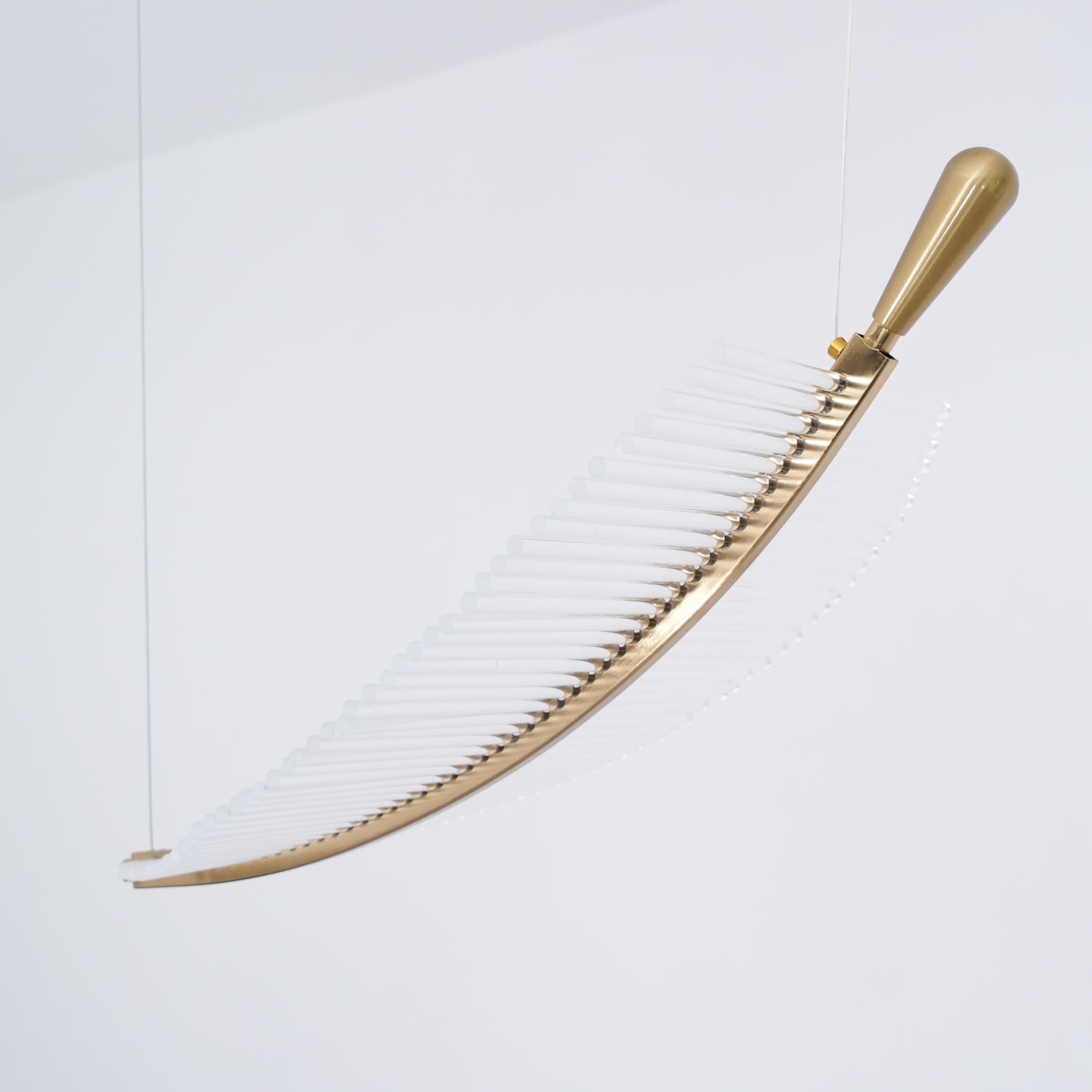 Lustra Chandelier Leaf Acrylic Gold Elegant Modern - Neutralighting